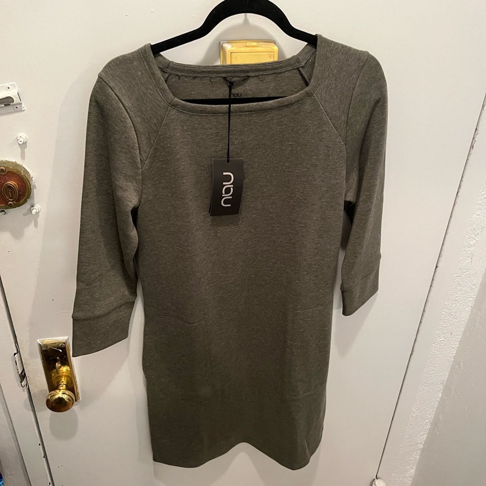 Nau knit dress with pockets x 2 - gray (small) and black (medium)